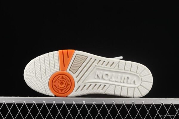 Authentic LV 2021s LV Trainer must be in winter - Image 15