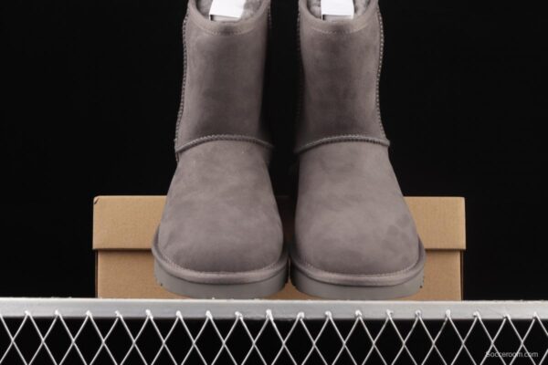 UGG classic autumn and winter sheepskin integrated snow boots 1016223 - Image 9