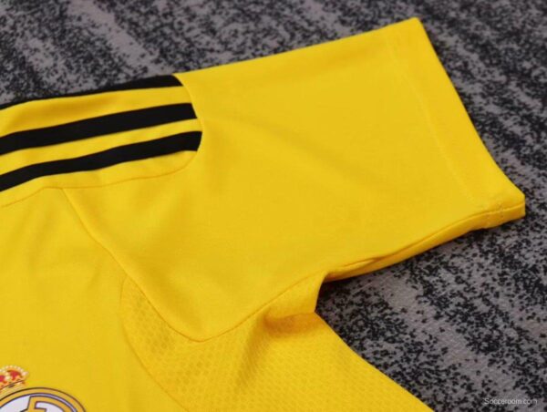 Retro Kids 11/12 Real Madrid Yellow Goalkeeper Jersey - Image 6