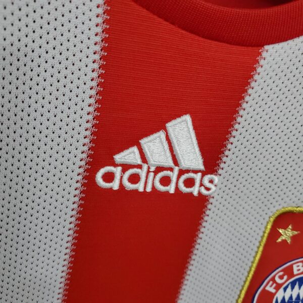 Retro Bayern Munich 10/11 home Soccer Jersey - Image 8