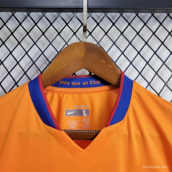 06/07 Retro Barcelona Away Jersey - Image 7