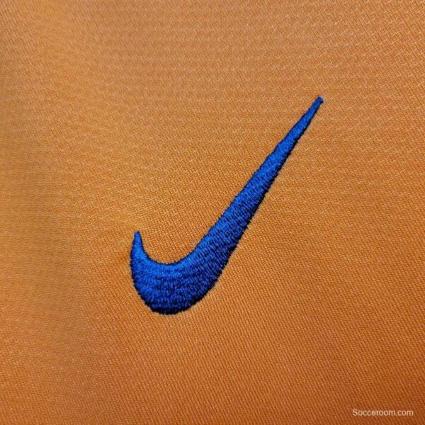 06/07 Retro Barcelona Away Jersey - Image 3