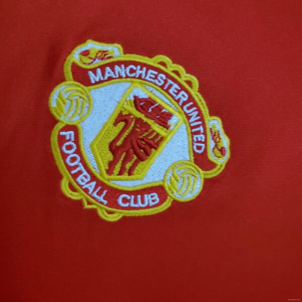 Retro Manchester United 85/86 home Soccer Jersey - Image 7
