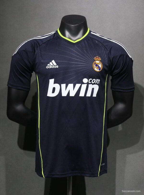 Player Version Retro 09/10 Real Madrid Away Jersey - Image 6