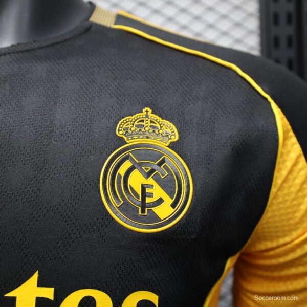 Player Version 25/26 Real Madrid Black with Gold Accents and Emirates Sponsor Jersey - Image 7