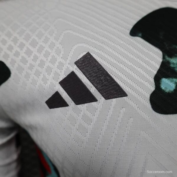 Player Version 24/25 Bayern Munich Pre-Match Jersey With Special Patterns - Image 5