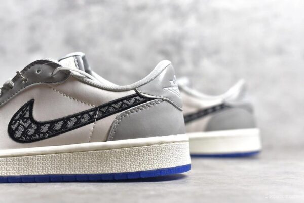Dior x Air Jordan 1 Retro High Premium - Image 4