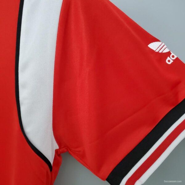 Retro Manchester United 85/86 home Soccer Jersey - Image 6