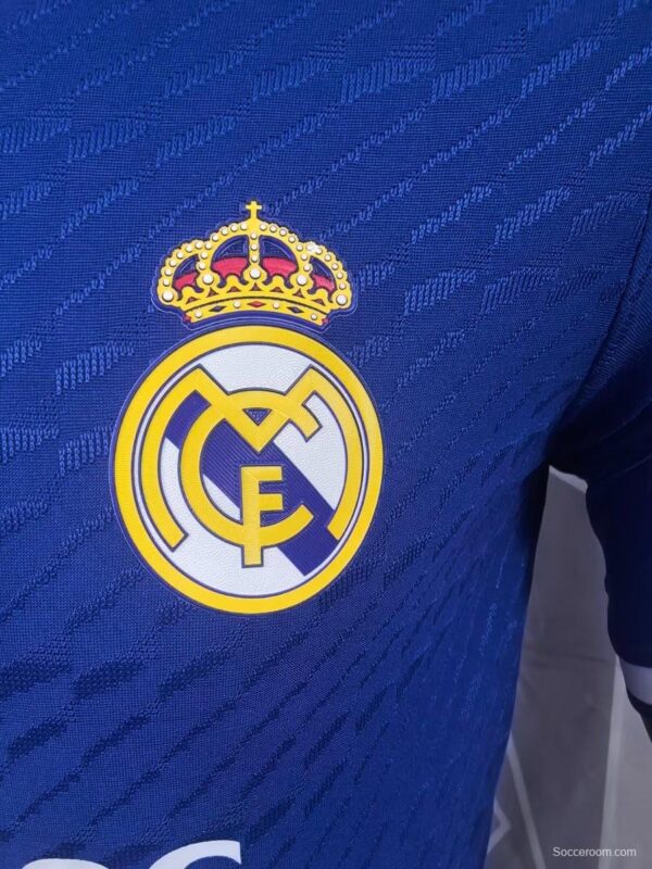 Player Version 25/26 Real Madrid Third Blue Jersey - Image 3