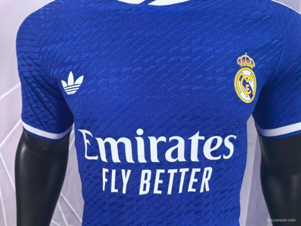Player Version 25/26 Real Madrid Third Blue Jersey - Image 2